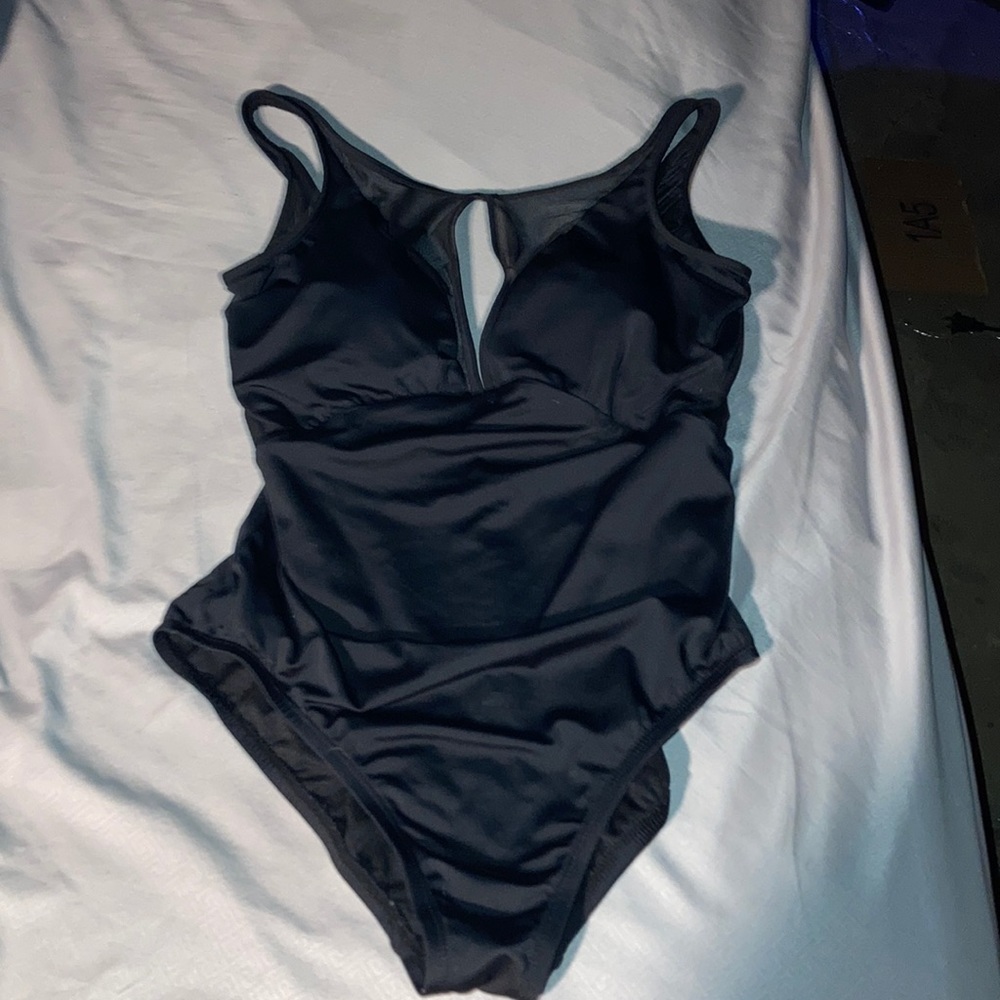Swim suit